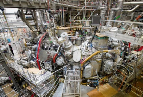 Scientists to inject fuel in experimental fusion device